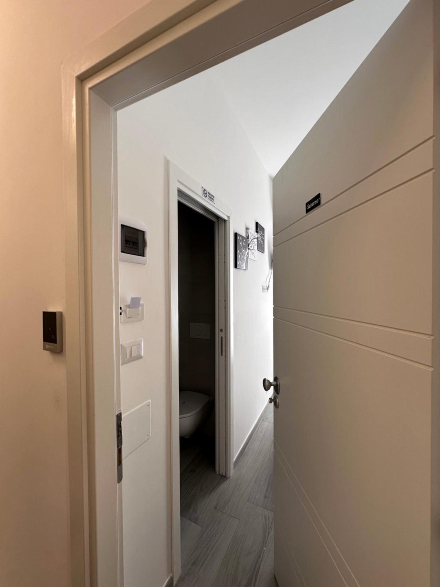 Roma Guesthouse Affittacamere Centro Citta' Softrooms-Metro' A 1 Metro Eksteriør billede