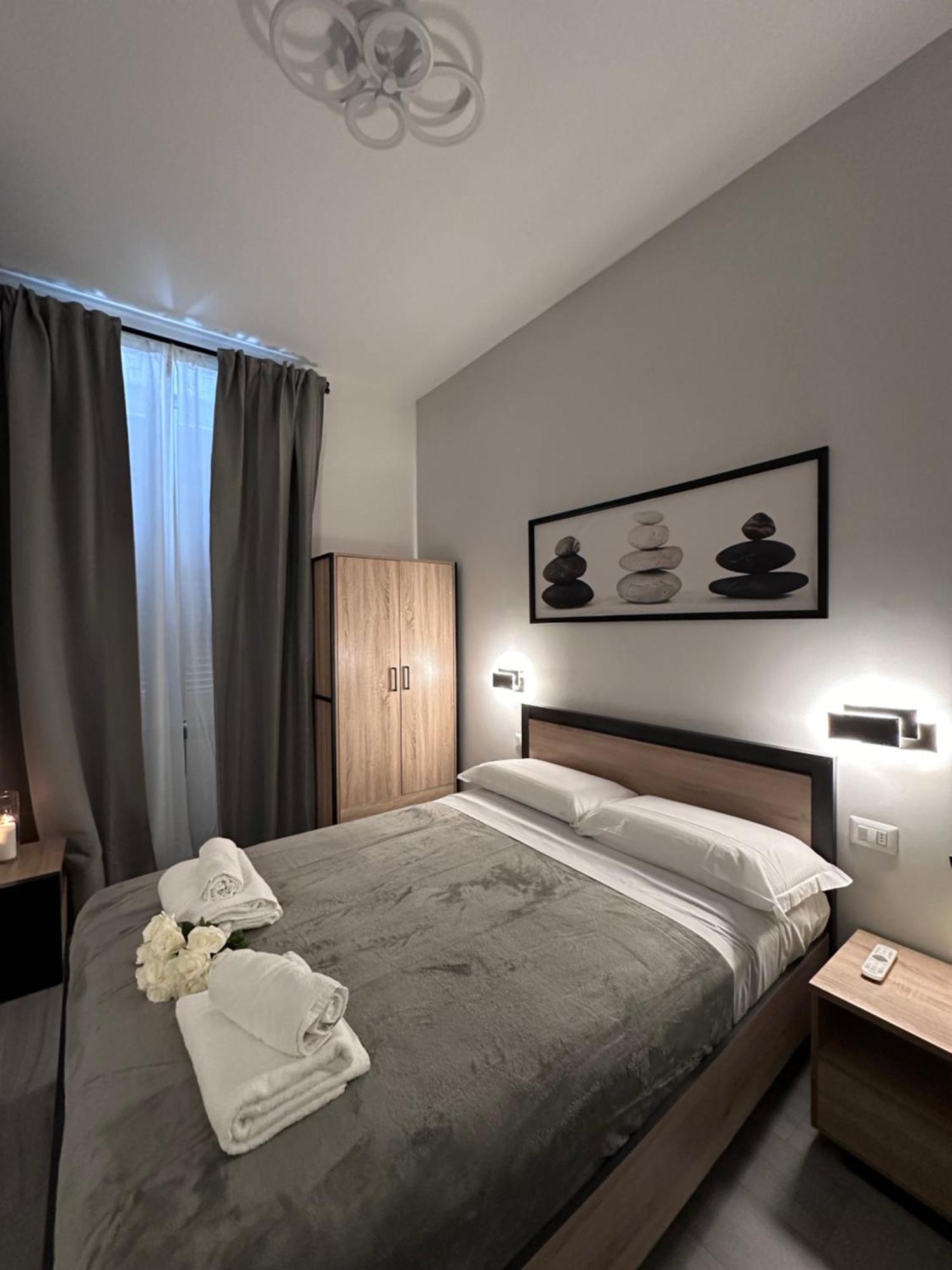 Roma Guesthouse Affittacamere Centro Citta' Softrooms-Metro' A 1 Metro Eksteriør billede