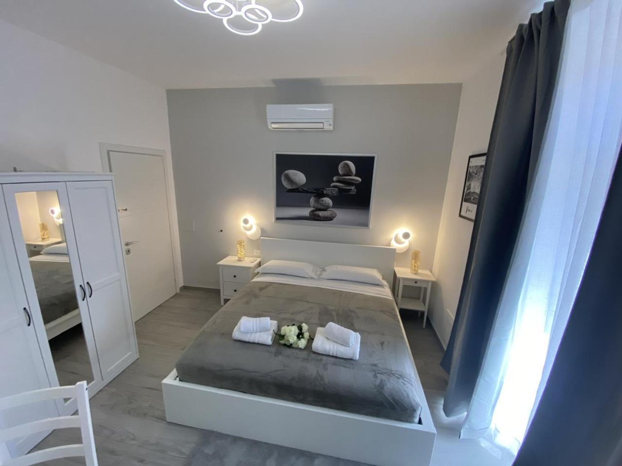 Roma Guesthouse Affittacamere Centro Citta' Softrooms-Metro' A 1 Metro Eksteriør billede