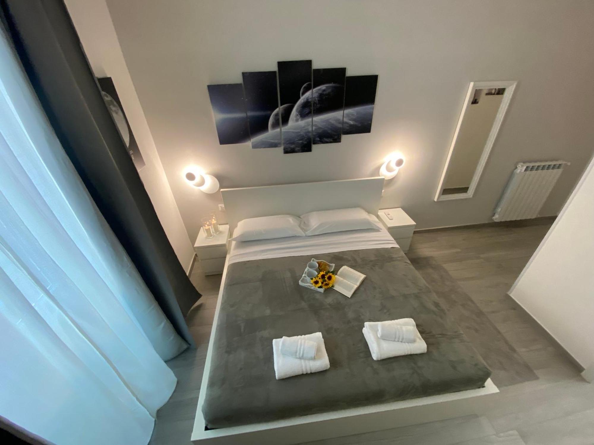 Roma Guesthouse Affittacamere Centro Citta' Softrooms-Metro' A 1 Metro Eksteriør billede