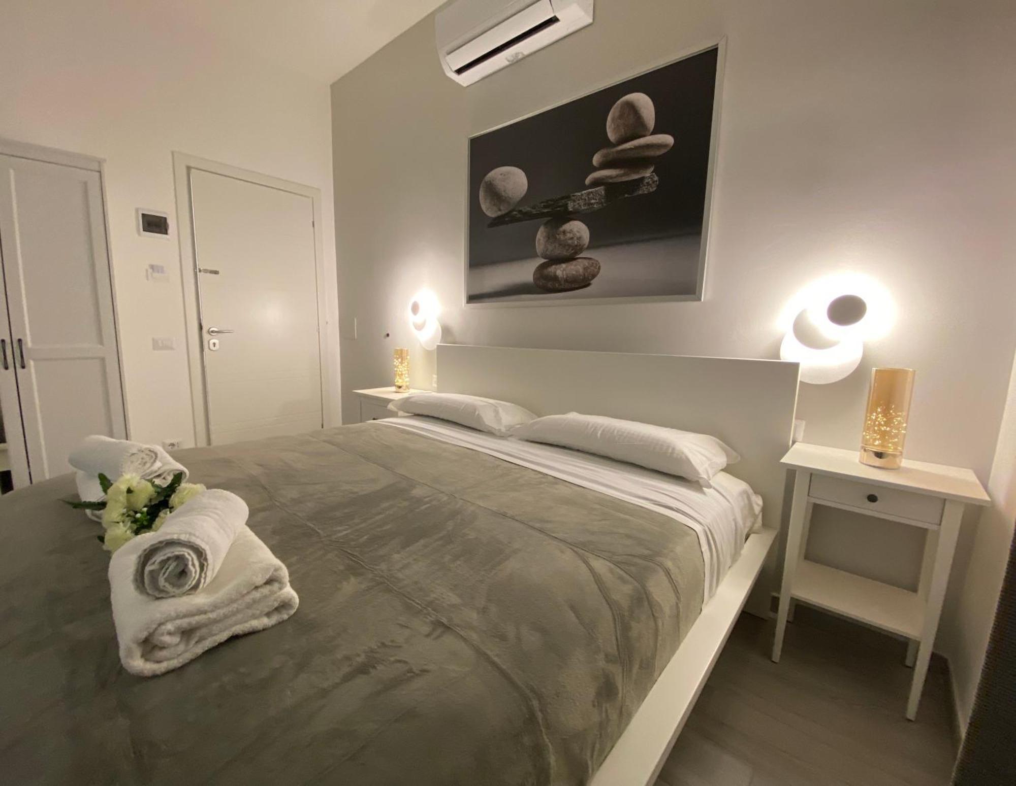 Roma Guesthouse Affittacamere Centro Citta' Softrooms-Metro' A 1 Metro Eksteriør billede